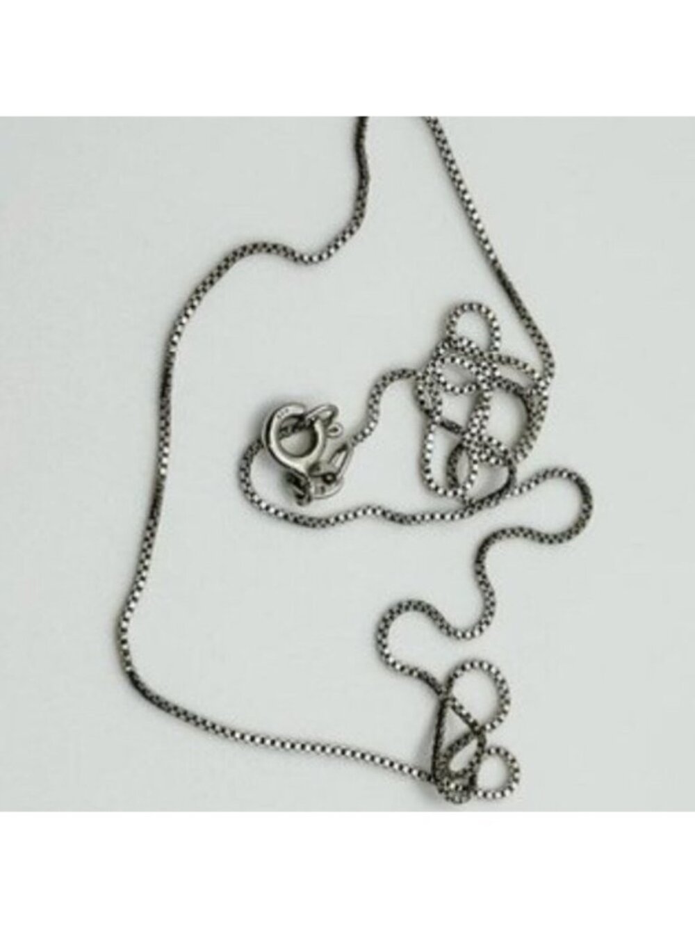 Sterling Silver "MOM" Pendant on Sterling Silver Box Chain - Picture 6 of 8